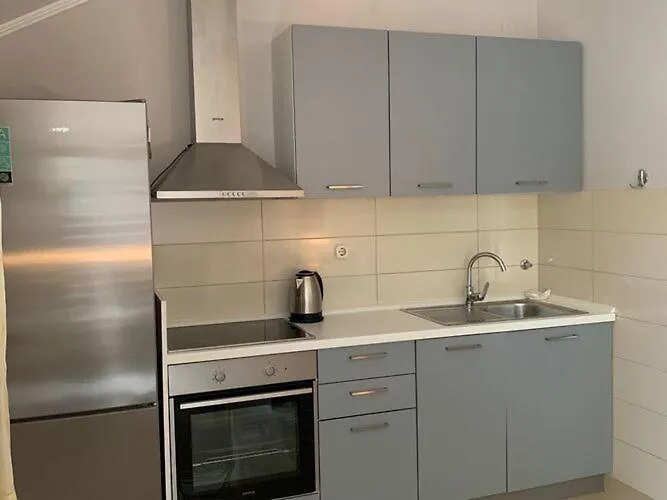 Apartment Nives - Three Bedroom With Terrace And Sea View