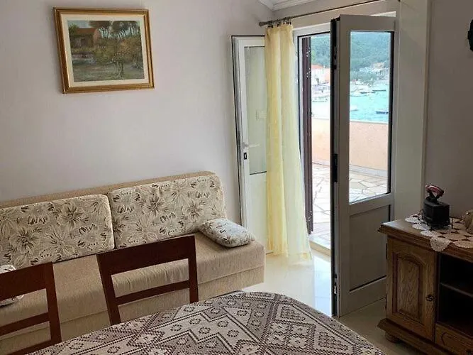 Nives - Three Bedroom With Terrace And Sea View