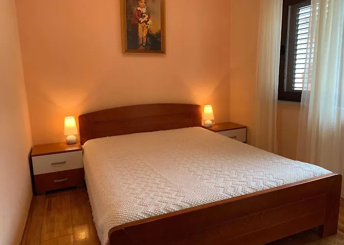 Apartment Nives - Three Bedroom With Terrace And Sea View