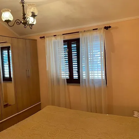 Appartement Nives - Three Bedroom With Terrace And Sea View Smokvica (Korcula)