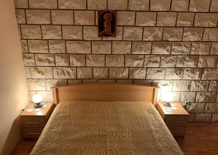 Nives - Three Bedroom With Terrace And Sea View * Smokvica (Korcula)